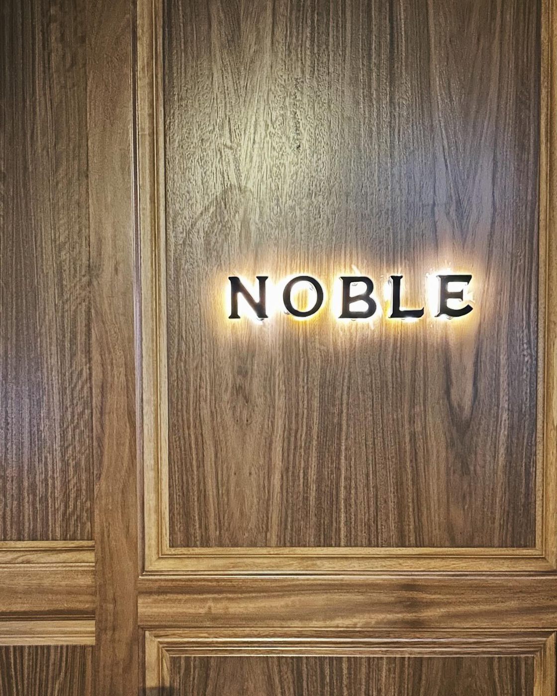 Reciente apertura en Valencia. Restaurante Noble🍸 @restaurantenoble — foto 8 de 8